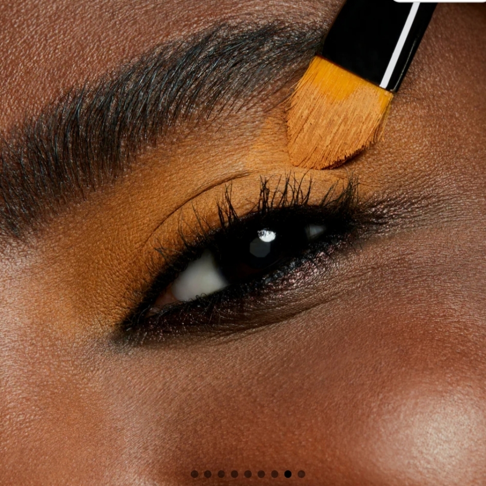 🌺Mac These Bags Are Designer Matte Eyeshadow - Picture 4 of 5